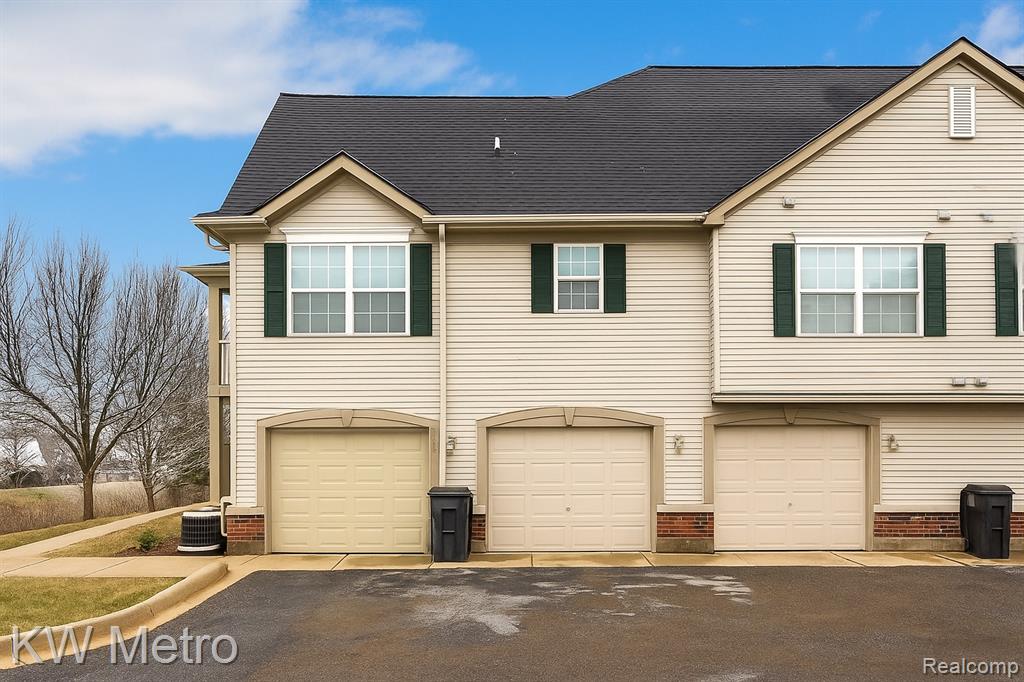 4121 Hampton Ridge Boulevard, Howell, MI 48843 — Photo 31