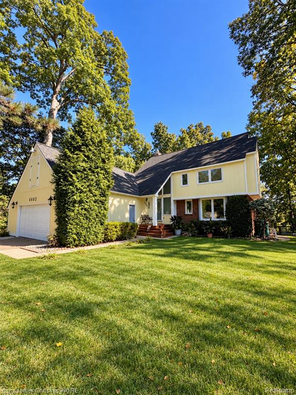 4602 Curtis Lane, Clarkston, MI