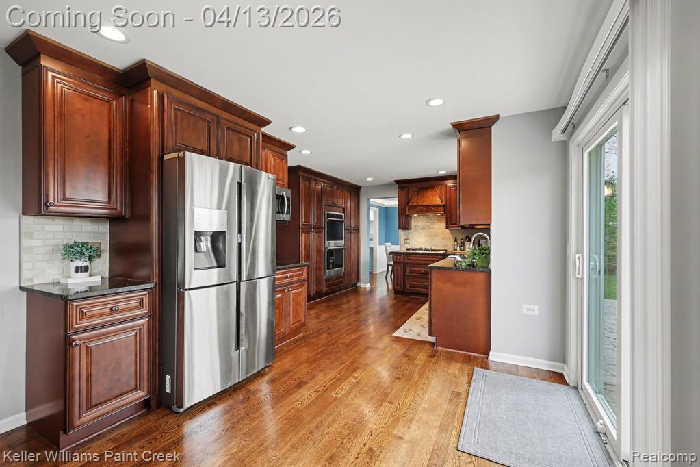 18124 Bayside Drive, Macomb, MI 48042 — Photo 6