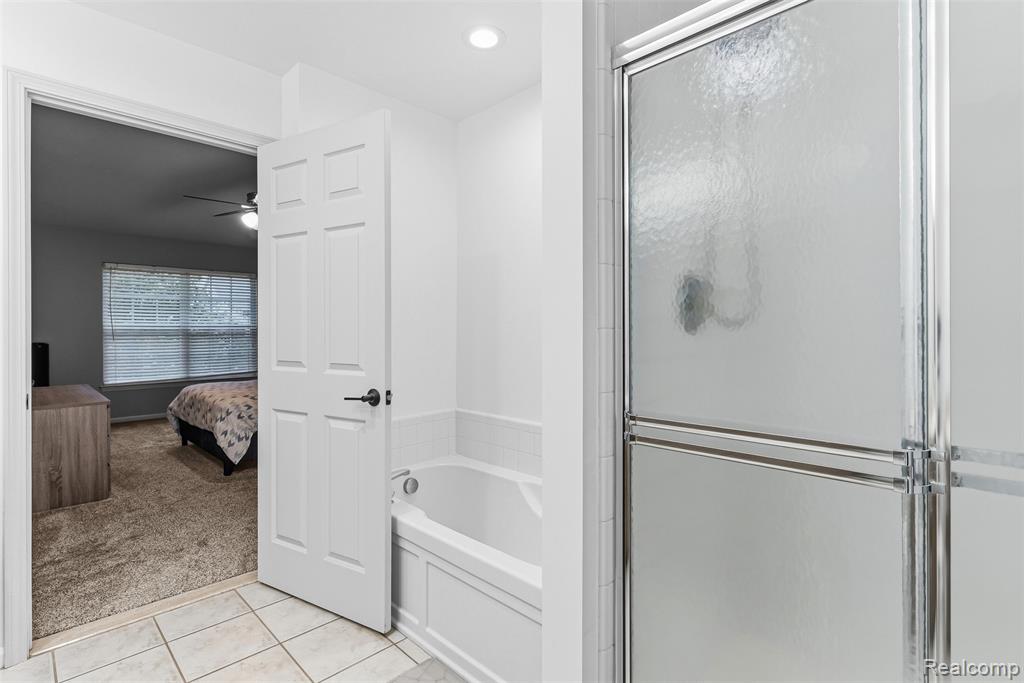 6158 Lismore Circle, Grand Blanc, MI 48439 — Photo 32