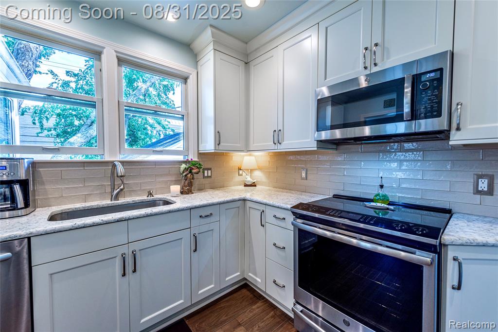 4328 Arden Place, Royal Oak, MI 48073 — Photo 7