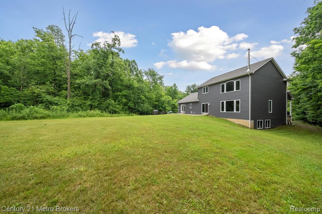 9119 Hegel Road, Goodrich Vlg, MI — Photo 47