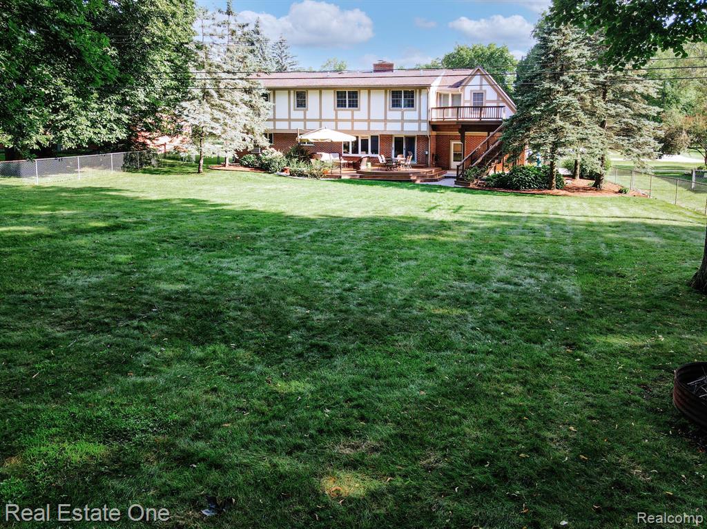 454 Lesdale Drive, Troy, MI 48085 — Photo 50