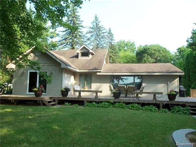 6290 Briggs Lake Drive, Brighton, MI 48116 — Photo 4