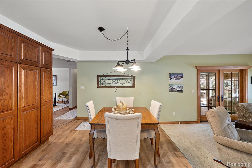 813 ABBEY Lane, Milford, MI 48381 — Photo 14
