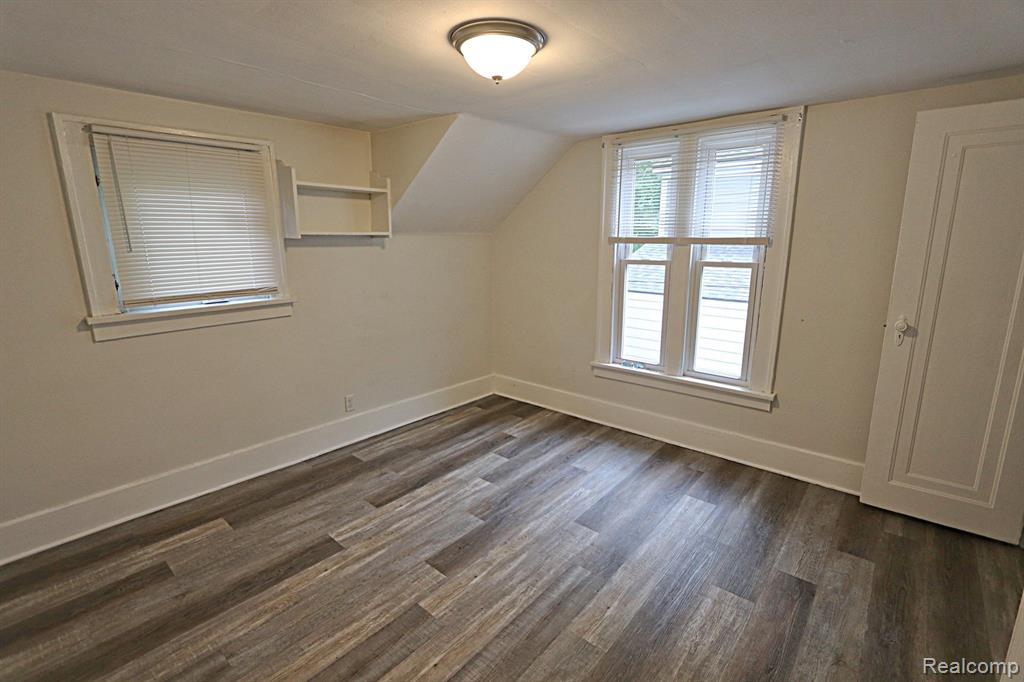 226 N SUMMIT Street, Ypsilanti, MI 48197 — Photo 12