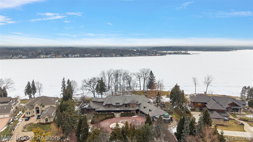 4740 Dow Ridge Road, Orchard Lake Village, MI, 48324