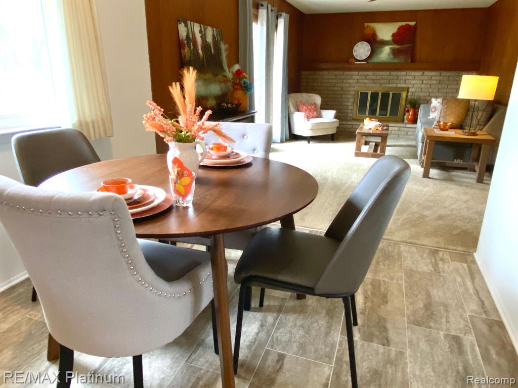 6201 WILLIAMS LAKE Road, Waterford, MI 48329 — Photo 11