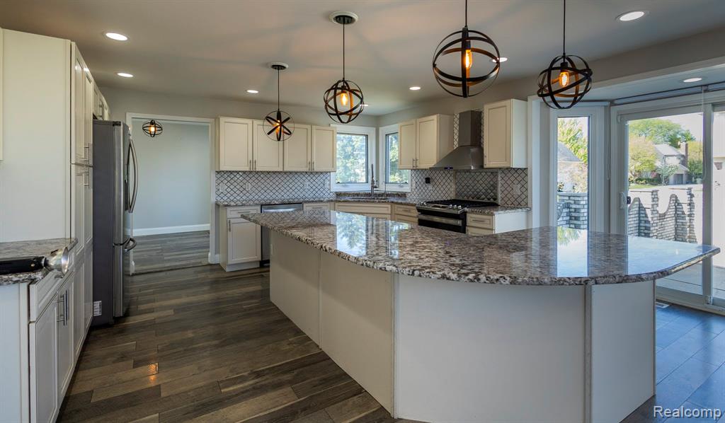 43211 Coralbean Ct Court, Sterling Heights, MI 48314 — Photo 8