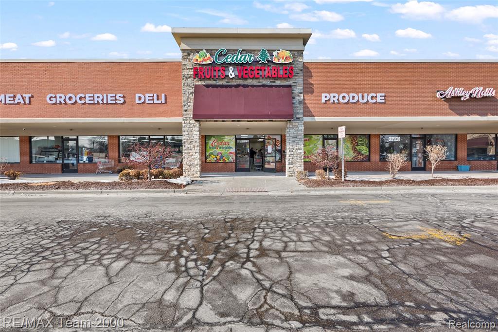 7329 N Lilley Road, Canton, MI 48187