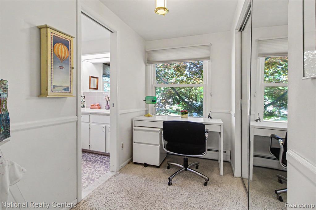 5535 Pembury Lane, West Bloomfield, MI — Photo 18