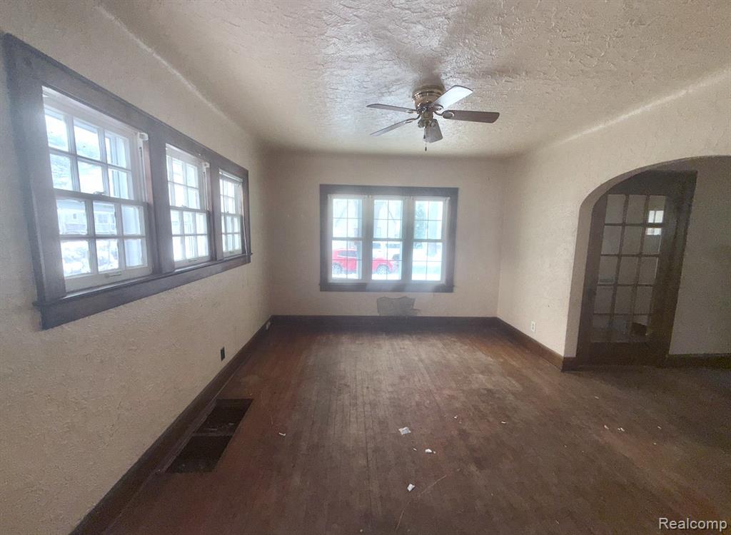 409 Gilbert Street, Jackson, MI 49202 — Photo 6