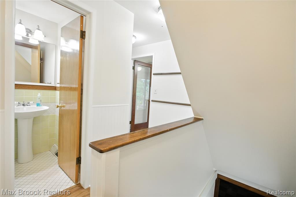 3084 E Hillcrest Drive, Clyde, MI 48049 — Photo 29