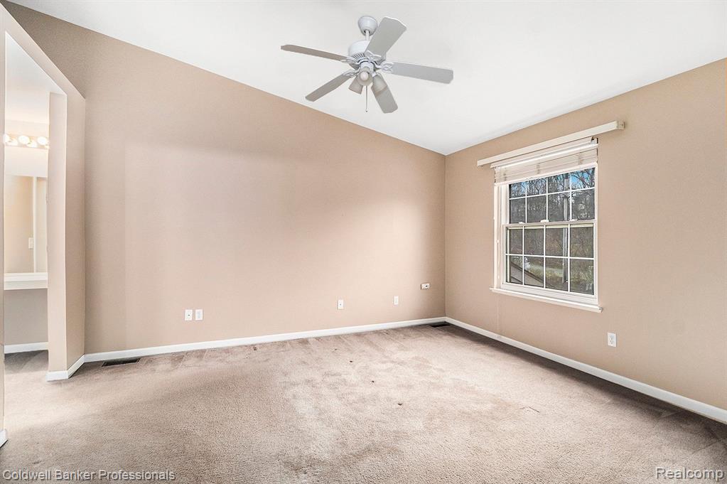 7360 MEADOWRIDGE Drive, West Bloomfield, MI — Photo 18