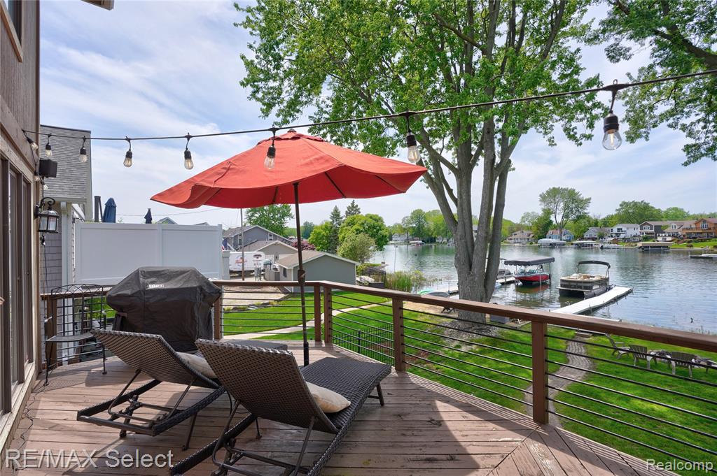 11476 Moffett Court, Fenton, MI 48430 — Photo 9