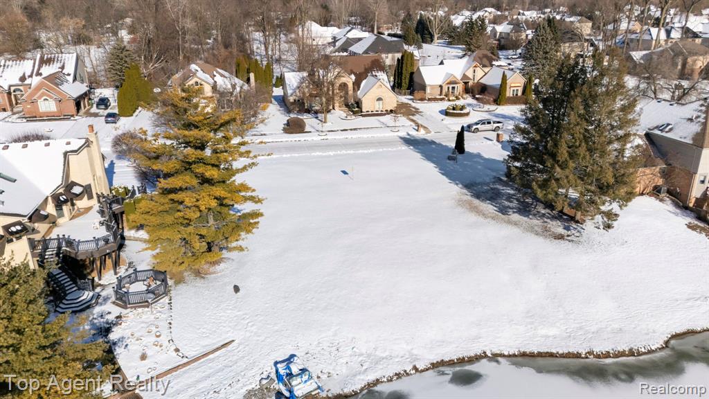 8804 Grace Street, Shelby Twp, MI 48317 — Photo 17