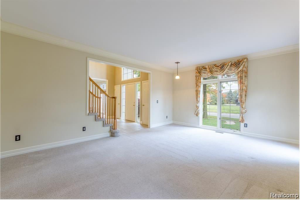 6959 KENNESAW Road, Canton, MI 48187 — Photo 4