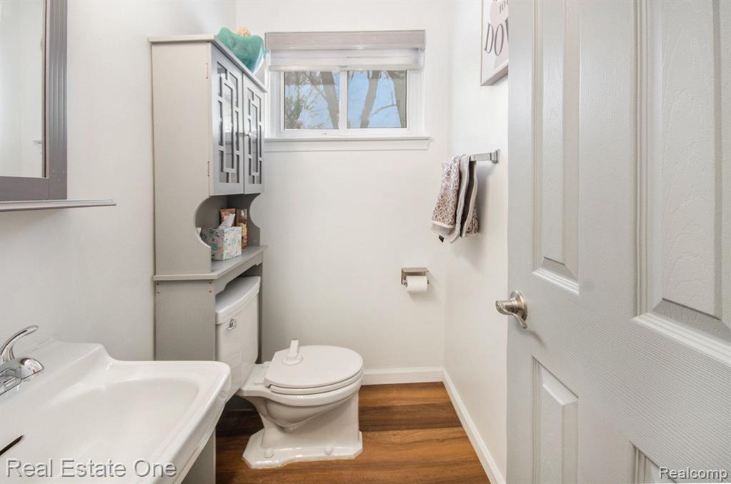 8477 CHURCH Road, Grosse Ile, MI 48138 — Photo 17