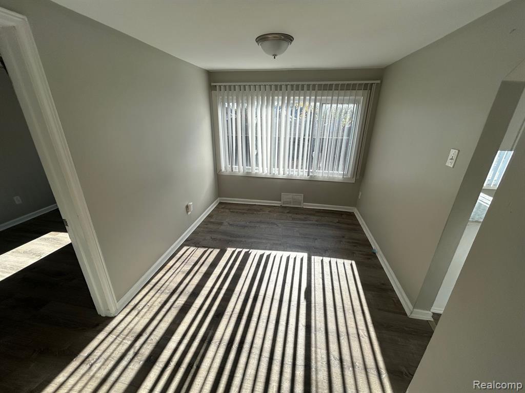 4234 BEACH Street, Ecorse, MI 48229 — Photo 4