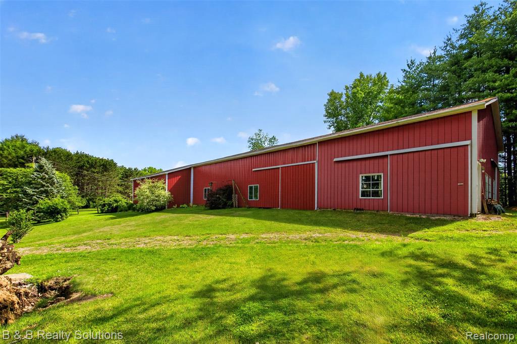 5544 Piersonville Road, Columbiaville, MI 48421 — Photo 9