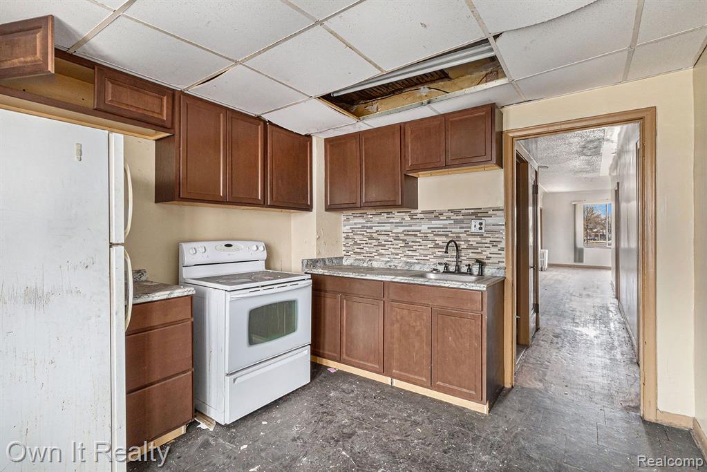 15144 HARPER Avenue, Detroit, MI 48224 — Photo 29