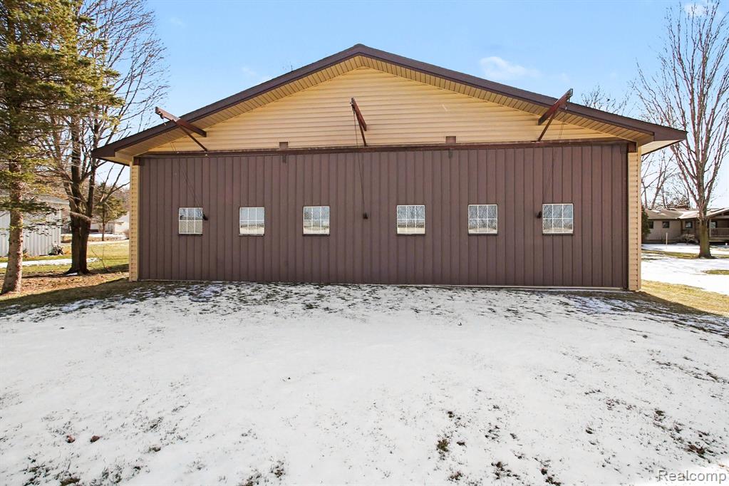 8783 SKYLANE Drive, Brighton, MI 48114 — Photo 21