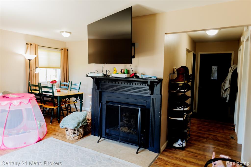 8493 Pepper Ridge Drive E, Grand Blanc, MI 48439 — Photo 9
