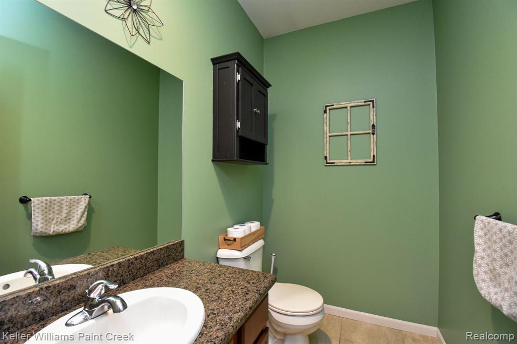 51405 CAROLINE Drive, Chesterfield, MI 48047 — Photo 32