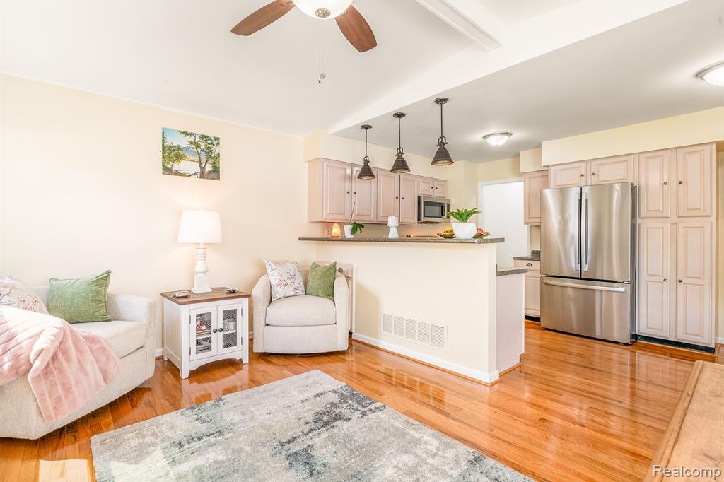 5745 NEW MEADOW Drive, Ypsilanti, MI 48197 — Photo 25