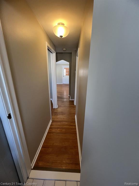 697 E ANNABELLE Avenue, Hazel Park, MI 48030 — Photo 9