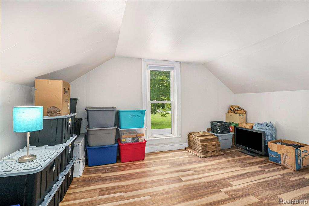 124 N Line Street, Chesaning, MI 48616 — Photo 13