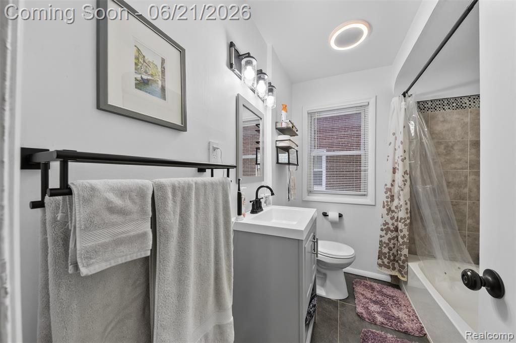 24660 Ridgedale Street, Oak Park, MI 48237 — Photo 16