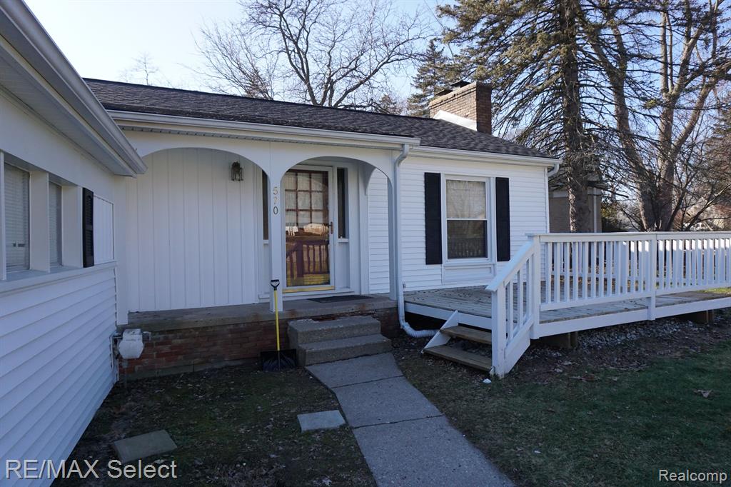 570 SHOREVIEW Drive, Waterford, MI 48328 — Photo 5