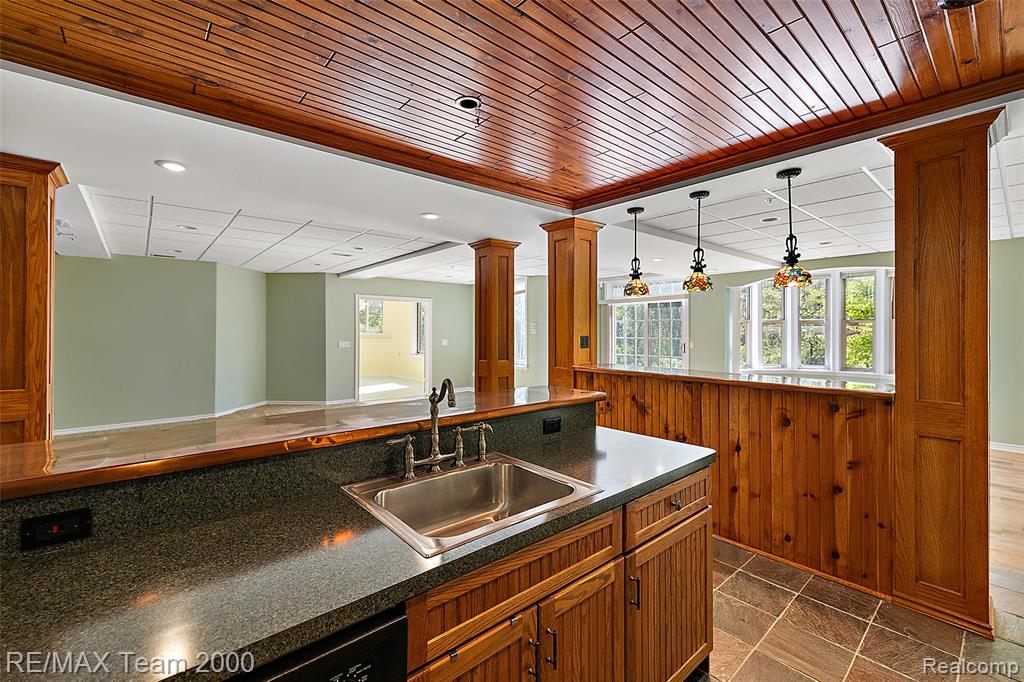630 Sheldon Court, Rochester, MI 48306 — Photo 73