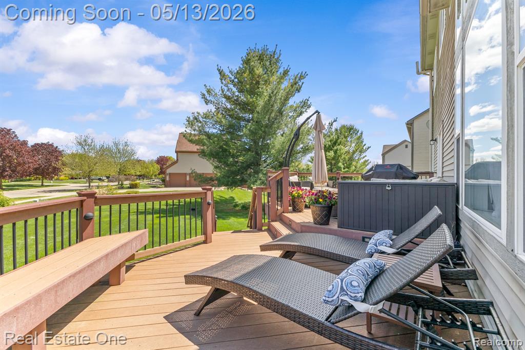 2057 Warbler Court, Commerce Twp, MI 48382 — Photo 33