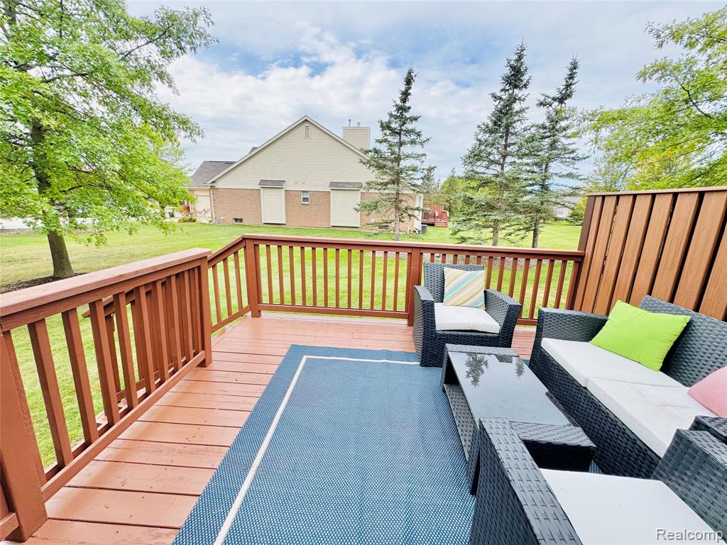 49401 N Glacier, Northville, MI 48168 — Photo 21