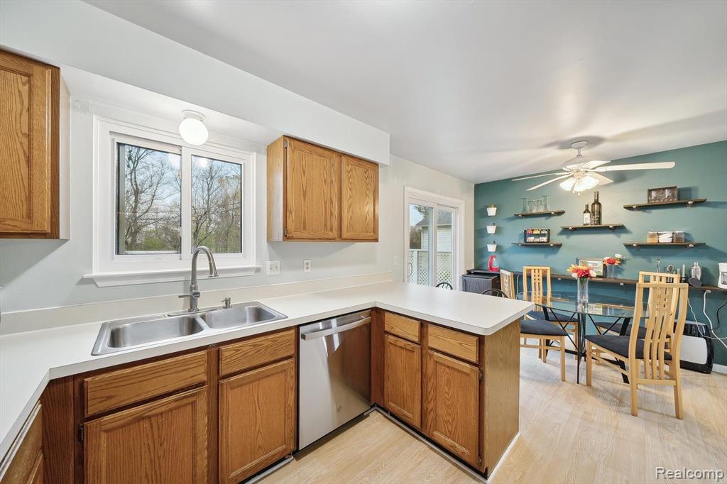 4020 OTTO Road, Waterford, MI 48328 — Photo 16