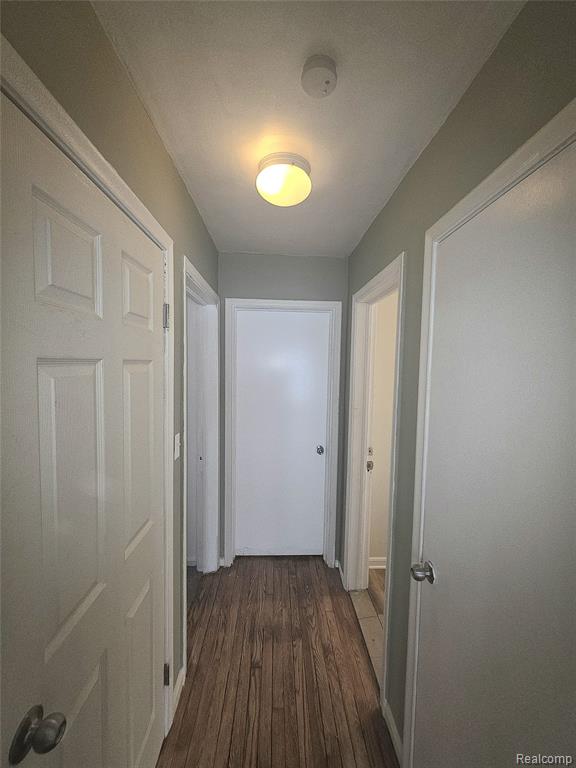 8882 Grandville Avenue, Detroit, MI 48228 — Photo 6
