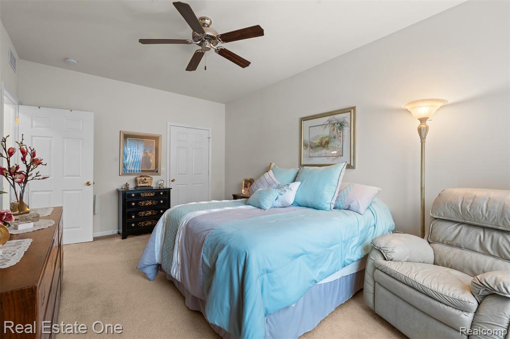 48436 Maplehurst Drive, Shelby Twp, MI 48317 — Photo 20