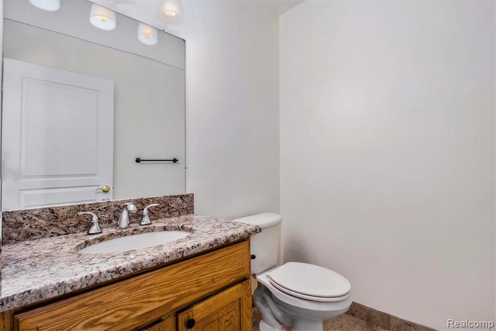 44293 La Domain Drive, Sterling Heights, MI 48314 — Photo 11