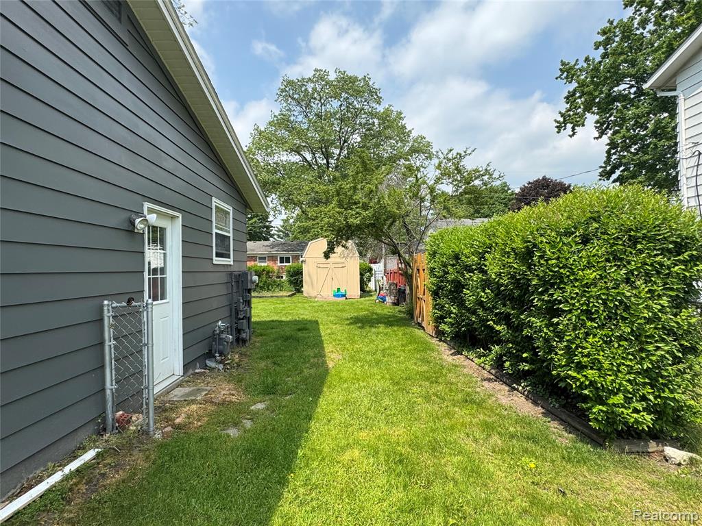 958 Virginia Avenue, Marysville, MI 48040 — Photo 39