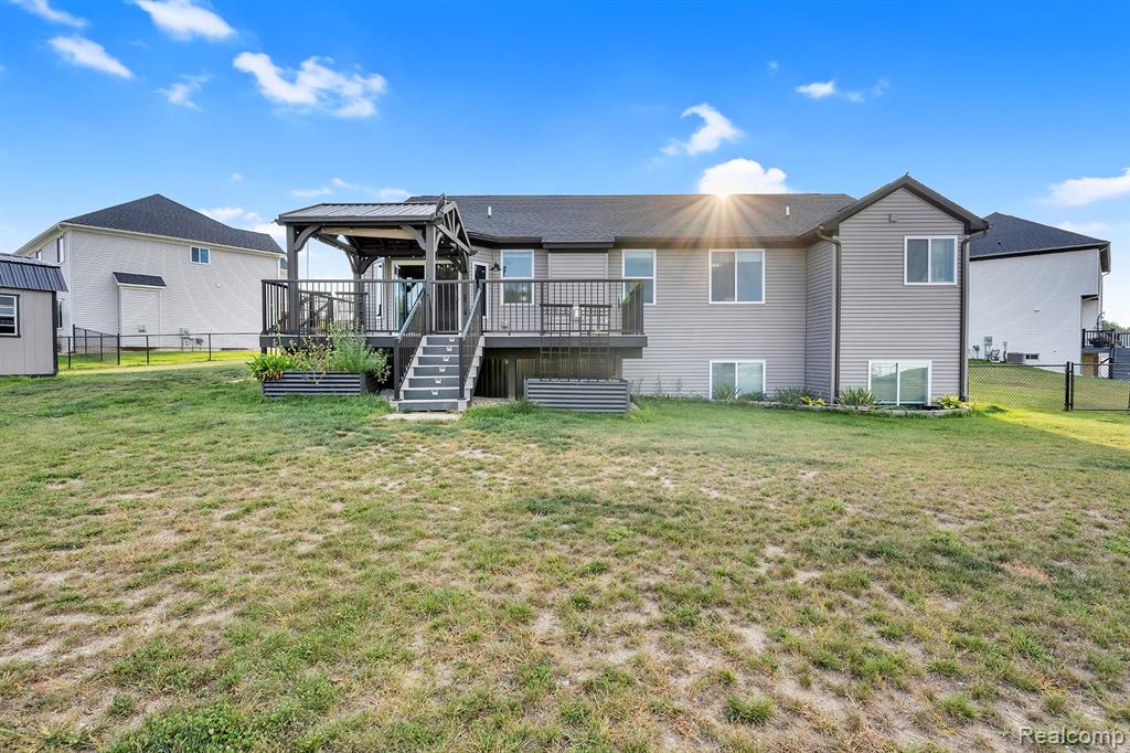 8185 Hidden Cove Court, Grand Blanc, MI 48439 — Photo 48
