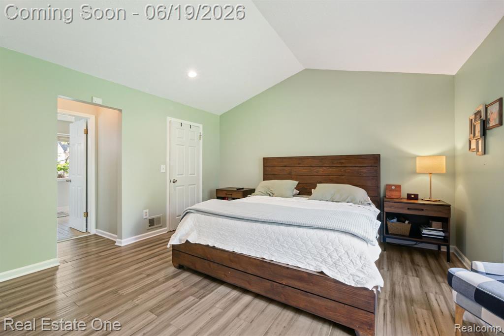 5277 Waterview Drive, West Bloomfield, MI 48323 — Photo 26