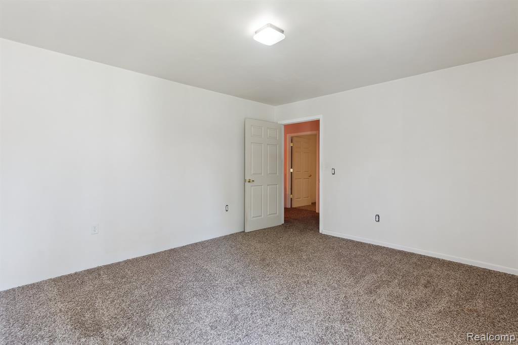 3990 S Sashabaw Road, Clarkston, MI 48348 — Photo 19