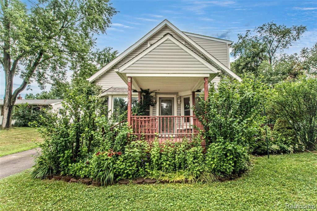 9042 Gale Road, White Lake, MI — front exterior