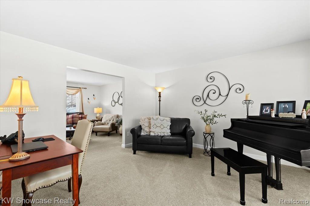 52903 D W SEATON Drive, Chesterfield, MI 48047 — Photo 8
