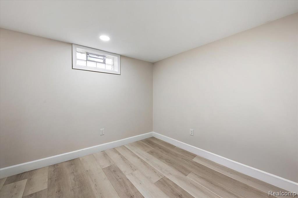 8404 Patton Street, Detroit, MI 48228 — Photo 42