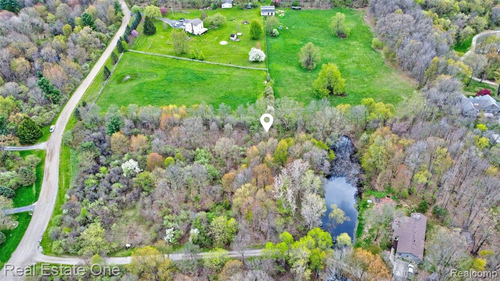 590 Judi Ann Lane, Holly, MI 48442 — Photo 12