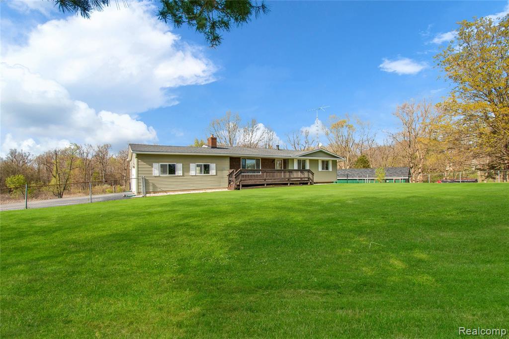 9093 Jordan Road, Grand Blanc, MI 48439 — Photo 3