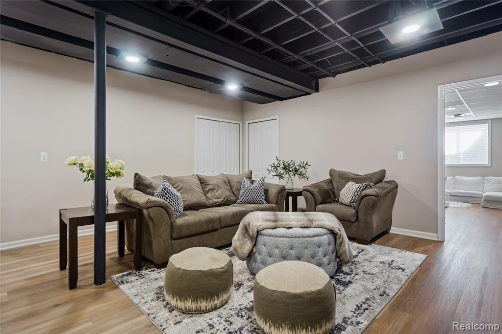 800 N Dorchester Avenue, Royal Oak, MI 48067 — Photo 40